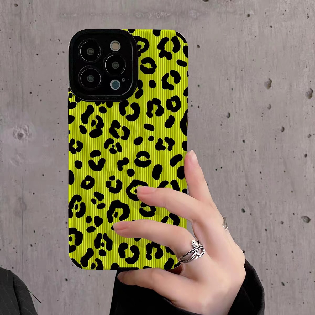 57g Weight iPhone Applicable Brands Leopard Pattern Casual, Streetwear Style Casual Streetwear Leopard   Phone Cases 1