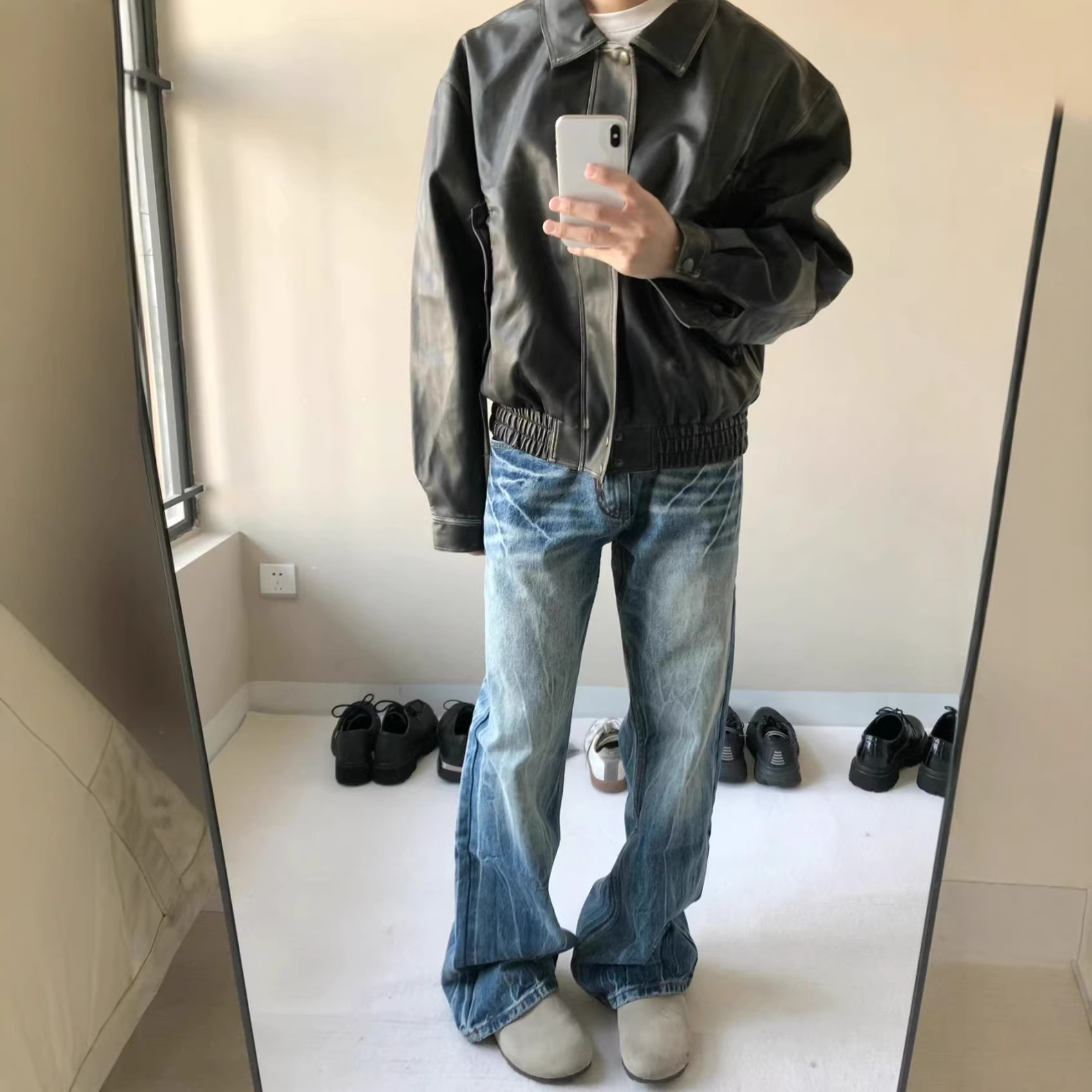 Vintage Washed Lightning Bolt Jeans | Distressed Streetwear Denim Pants | Straight-Leg Retro Fit For Men & Teens_voghion.com