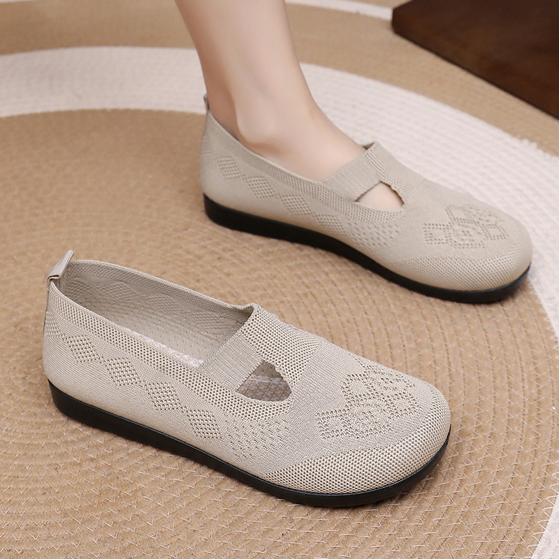 Spring and Summer Old Beijing Cloth Shoes Women's Breathable Comfortable Mother's Shoes Middle-aged and Elderly Soft Sole Non-slip Milk Shoes Fashion Women's Shoes