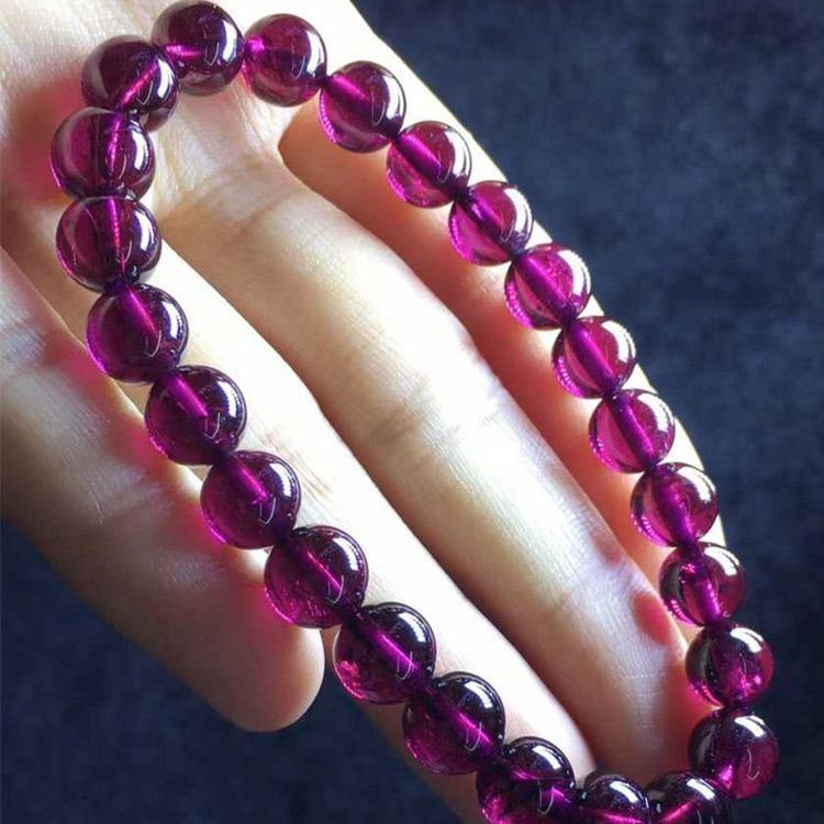 fashion Jewelry crystal Hand string Manufactor wholesale 5-6A Brazilian purple tooth black 7-9MM Natural garnet bracelet