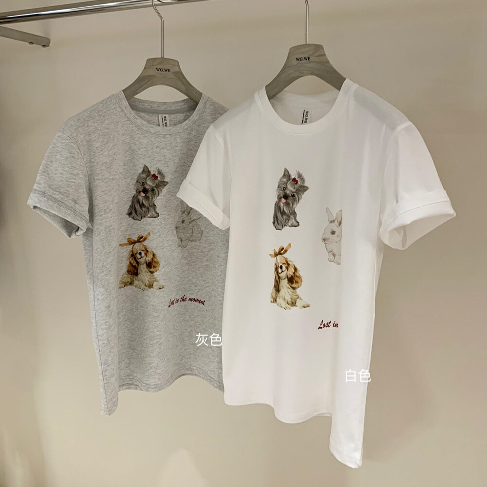 WGWE American Retro Puppy Print Mujer 2025 Verano Diseño Sense Xiaozhong suelta Camiseta de manga corta Mujer W5390
