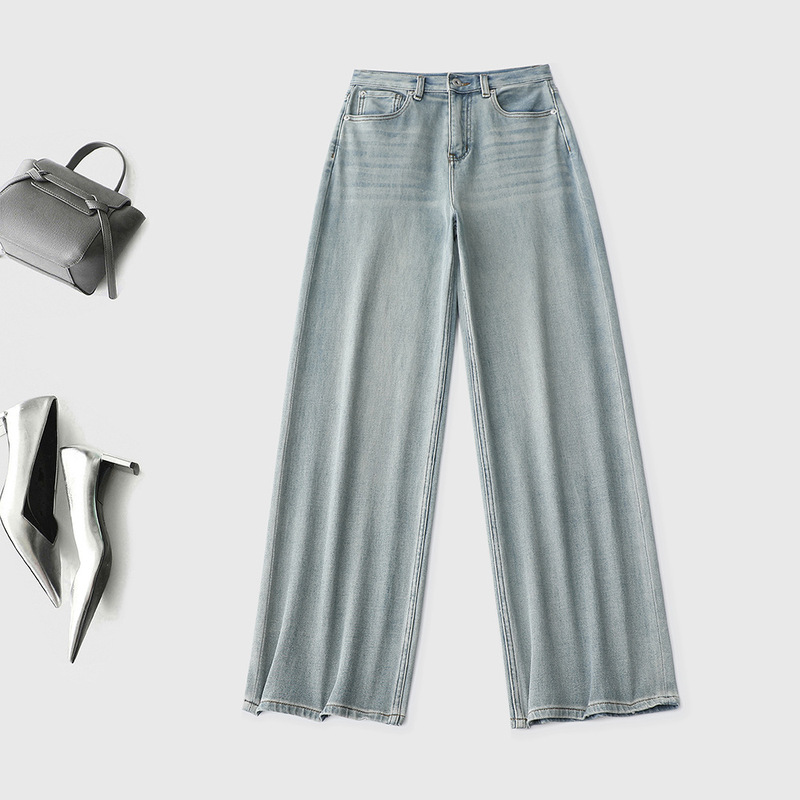 Put on These Straight-Leg Jeans That Instantly Make Your Legs Look Longer, with a Three-Dimensional Cut and High-Waisted Design That Visually Increases Your Height by 5cm, Not to Be Joked about