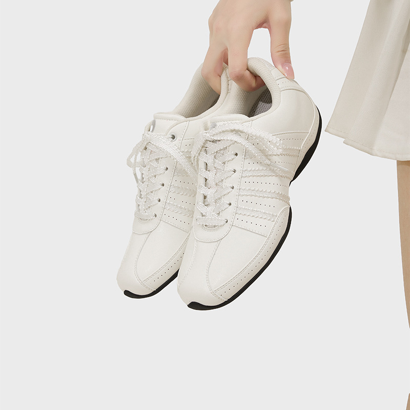 2026 Slim Waist Height-Increasing German Training Shoes for Women, Thin-Soled Indoor Training Yoga Shoes, Trendy Dad Shoes, Casual Shoes for Women