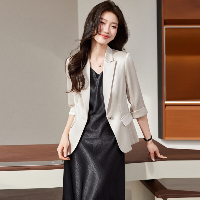 2026 New Spring and Summer Thin Burgundy Blazer for Women, Three-Quarter Sleeve Slim Acetate Suit, European and American Wholesale