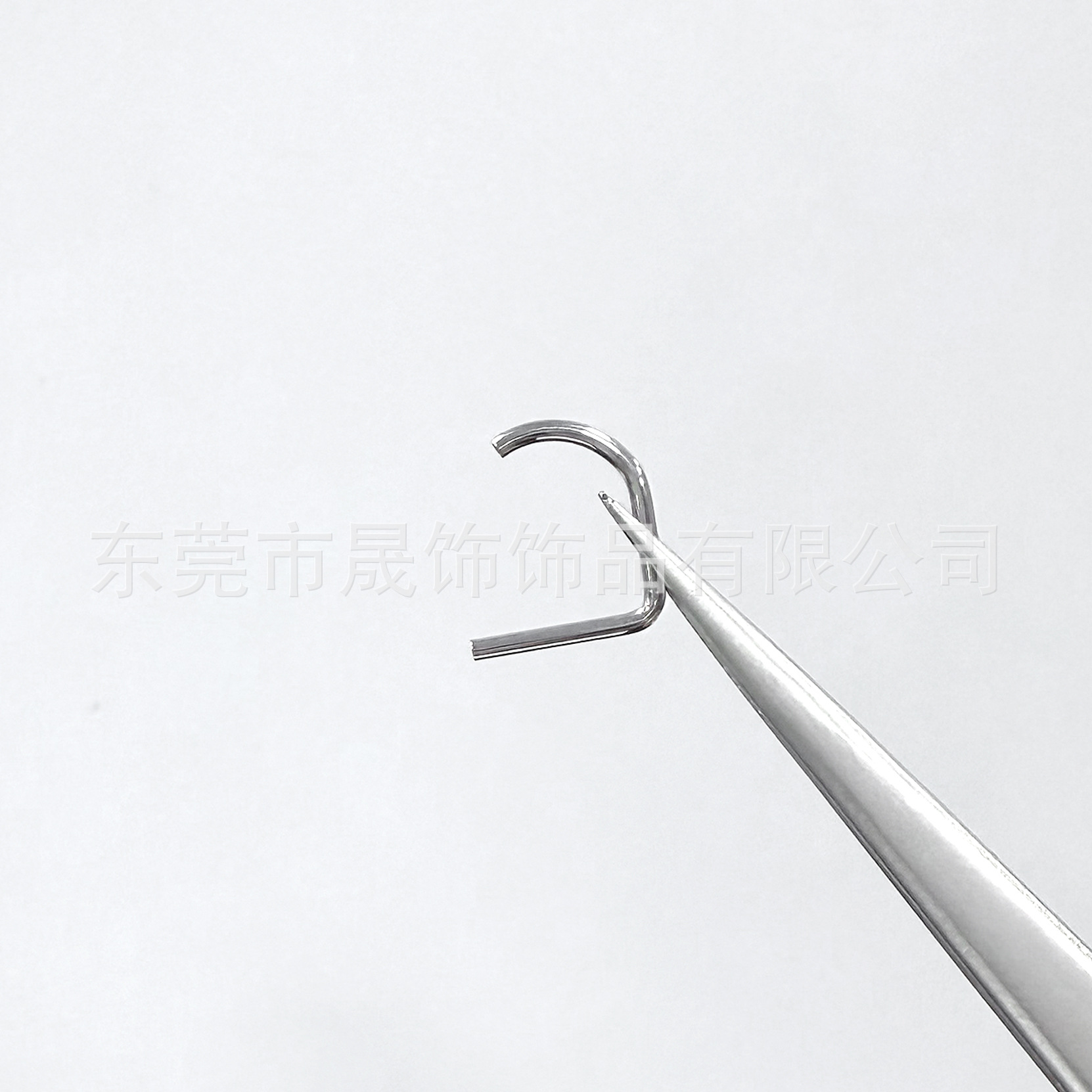 F136 Titanium Alloy D 开口 Lip Ring Earring Internal Thread 0.9牙 Labret Stud Barbell G23 Titanium Piercing Jewelry Accessories