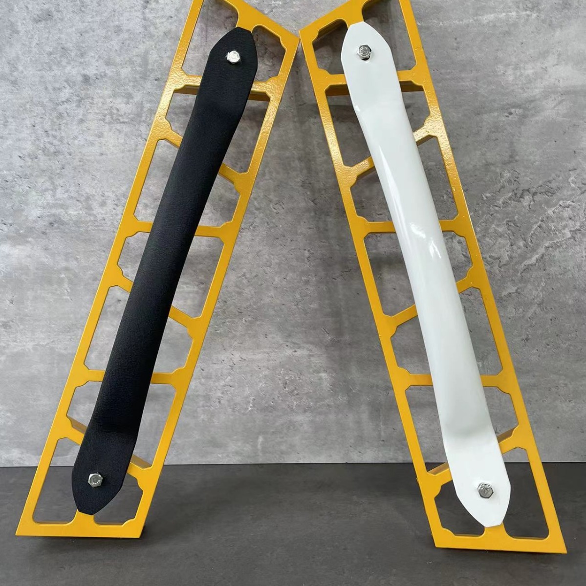 专业生产优质50#钢墙纸工具、干墙工具、颜色可根据客人要求