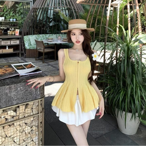 2025 summer new women's clothing, sexy sexy slim square collar, ruffled knitted halter vest top