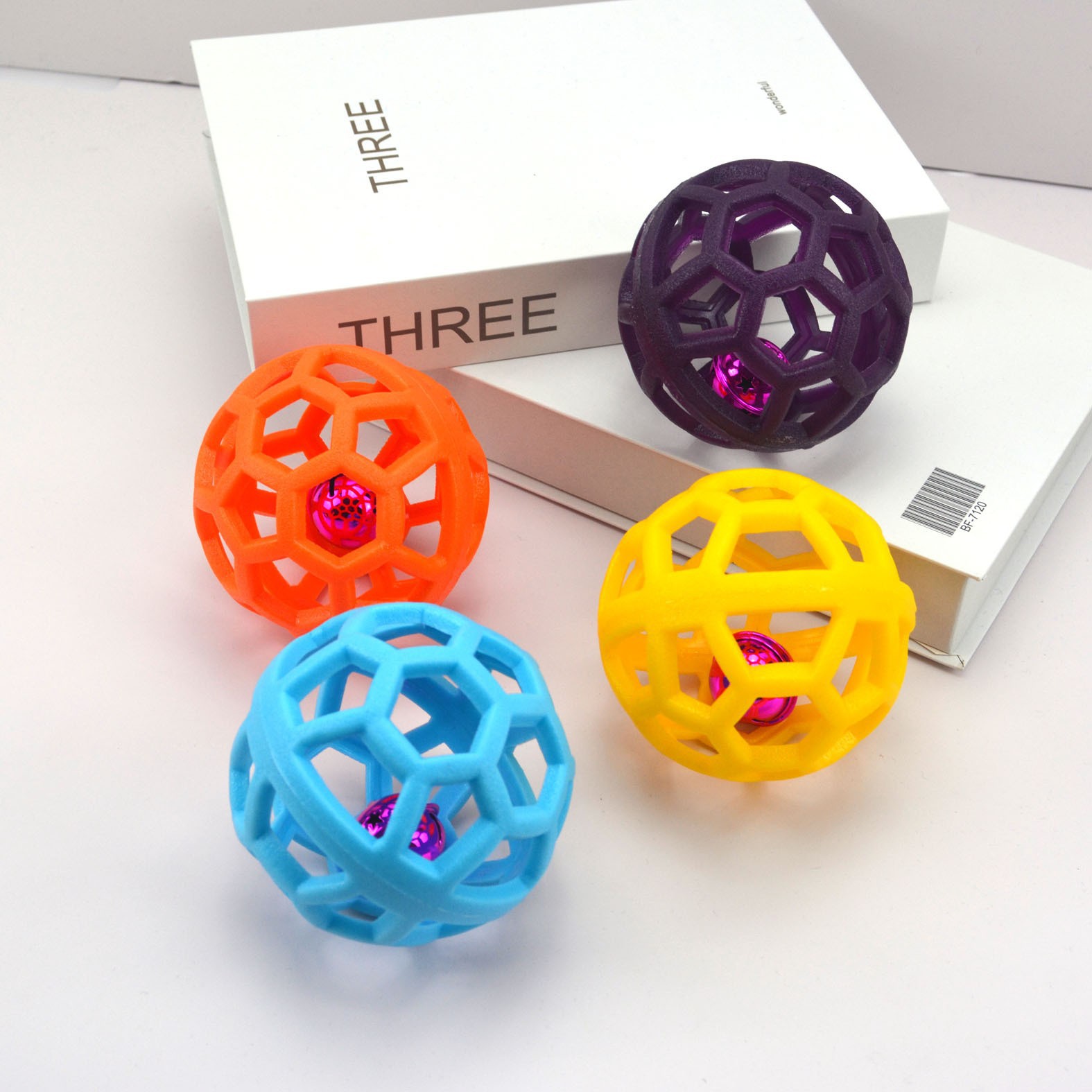 Juguetes para mascotas transfronterizos de Amazon, molares para perros, pelotas resistentes a morder, pelotas para morder para perros, pelotas para comer tpr, juguetes de sonido Ximu