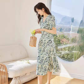 绿色碎花雪纺V领短袖连衣裙女装夏季系带修身修身显瘦鱼尾长裙子
