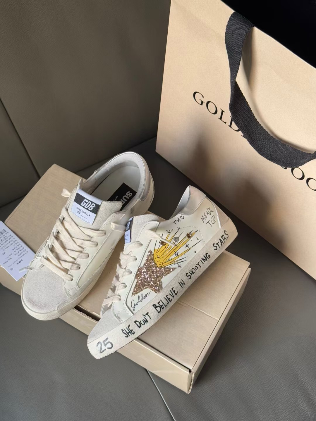 Serie Star 2025 otoño y invierno nuevo cuero de lana retro hecho a mano viejos zapatos sucios zapatos casuales para hombres y mujeres