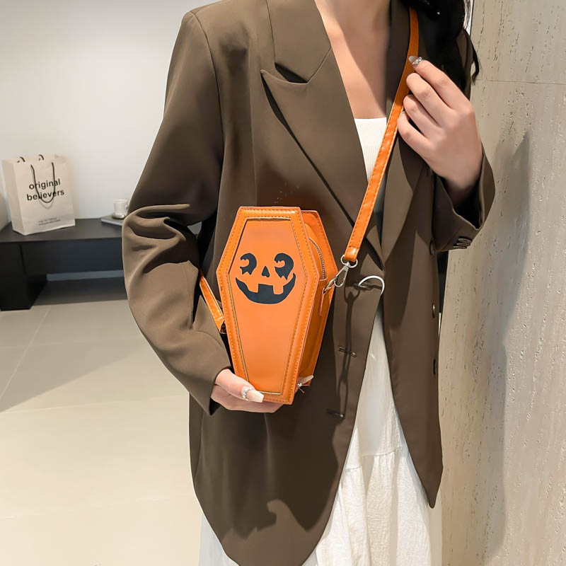 Personalisierte Ghost Creative für Frauen 2024 Neue Halloween-Kürbis-Druck-Einzelschulter-Crossbody-Trendy-Sargtasche_voghion.com