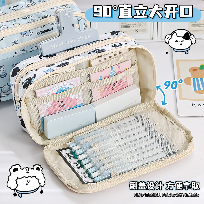 パンダは新型の雪の子猫をひっくり返して透明に蓋をします。|undefined