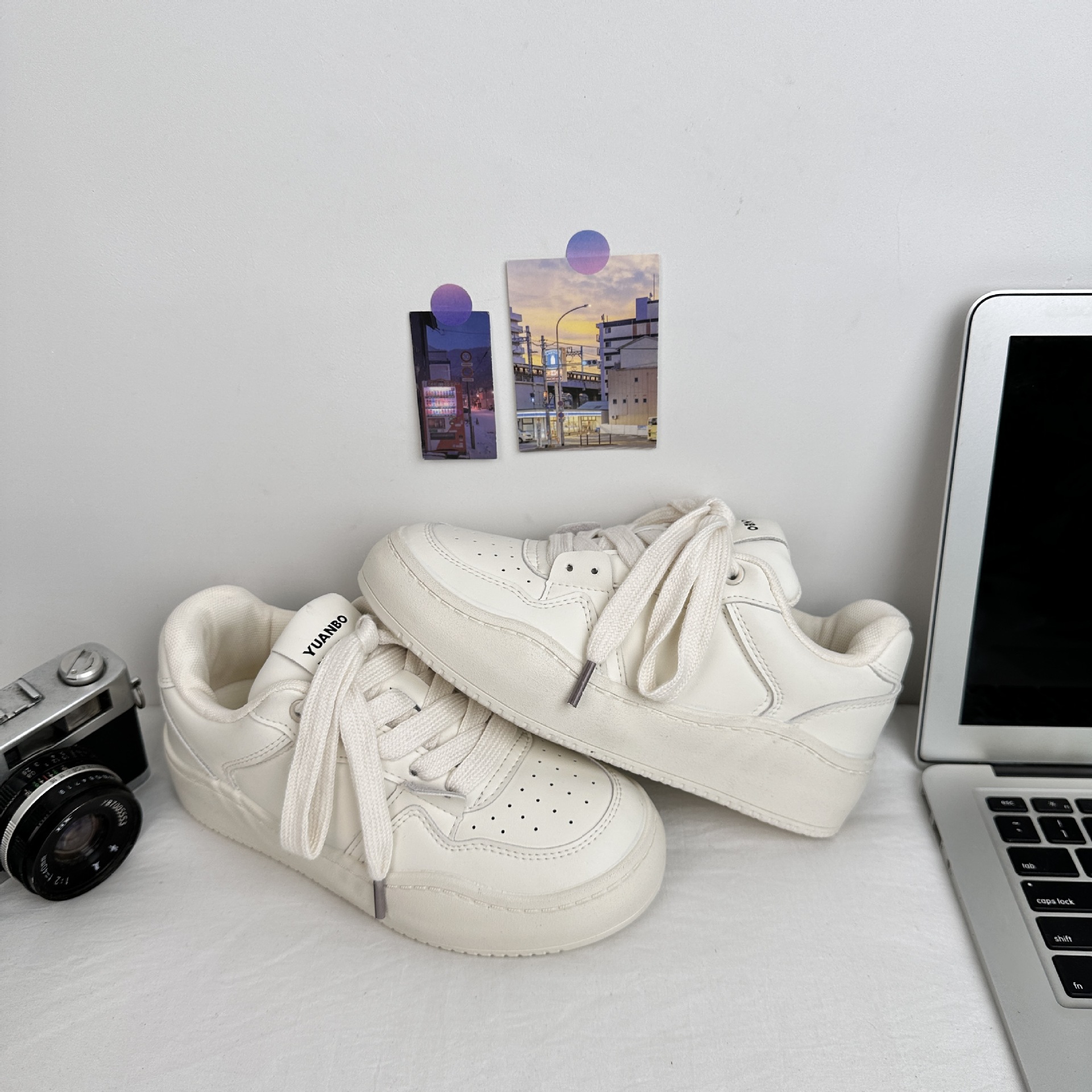 Far Wave 2025 Spring Student All-Match Shoes Tendencia Color sólido Estilo universitario Zapatos blancos Zapatos de lona coreanos para mujer
