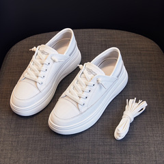 真皮小白鞋女2023新款厚底板鞋透氣休閒運動女鞋網紅百搭白色女鞋
