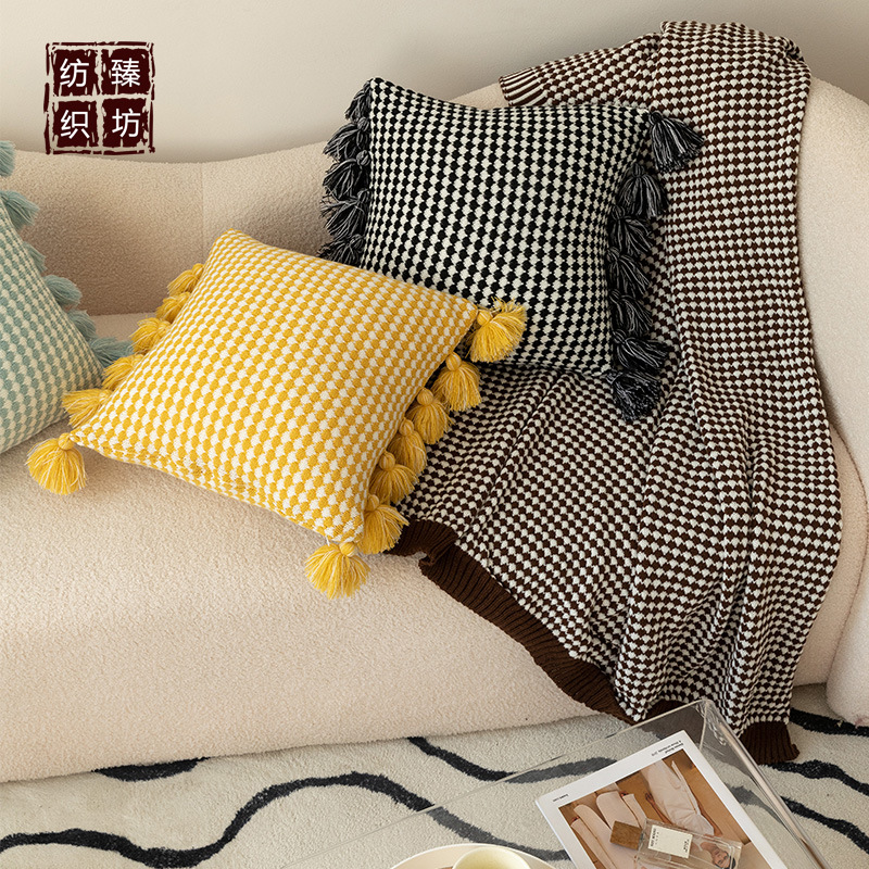 豆蔻 INS北欧简约双色针织流苏抱枕 轻奢美式抱枕样板房 拍照道具