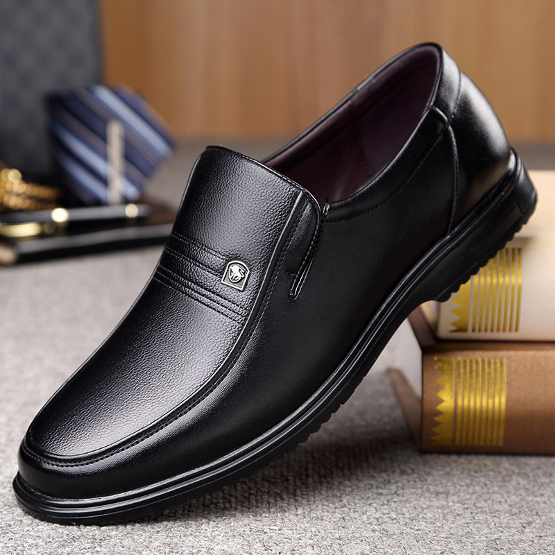 Leather Shoes Men's Genuine Leather Business Formal Wear Men's Middle-Aged Soft-Soled Cowhide Dad Shoes Spring New 2025 Breathable Men's Shoes