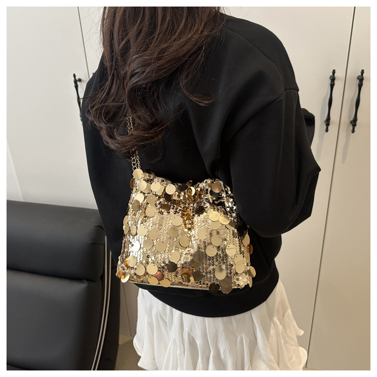 315g Weight Polyester Lining Material Chain Fashion Element Magnetic Buckle Closure Type Single Shoulder Strap Strap Type Crossbody Bag Bags Type Holiday, Daily Occasion Sequin Material Women's Backpack Backpack Solid Color Pattern All Seasons Season Women's Gender Elegant, Classic Style Style Bucket Shape Women's Sequin Solid Color Elegant Classic Style Chain Bucket Magnetic Buckle Crossbody Bag 8