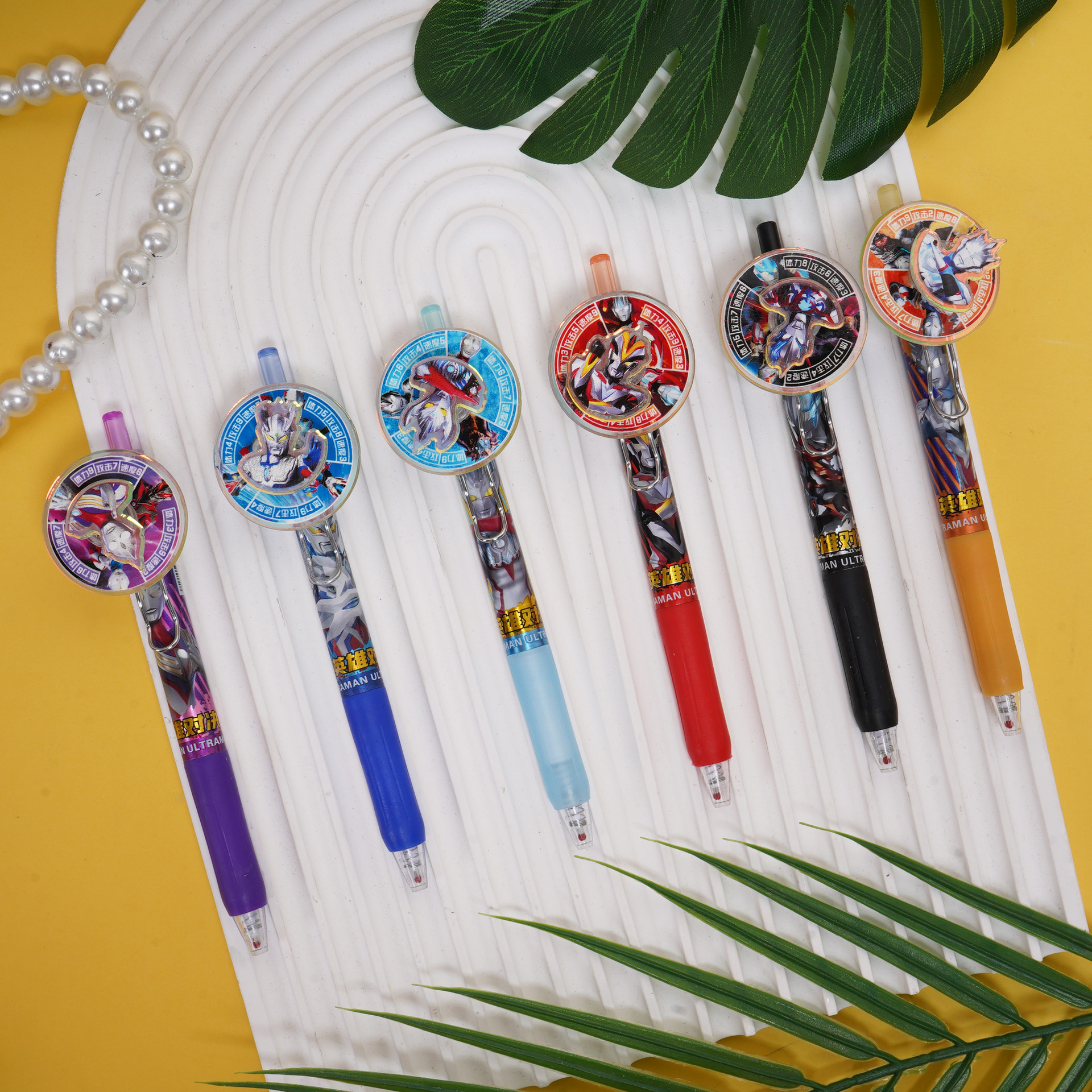 8269 Pluma de parche giratoria Ultraman Pluma de firma de duelo de héroes de alto valor creativo Pluma de firma genial para estudiantes