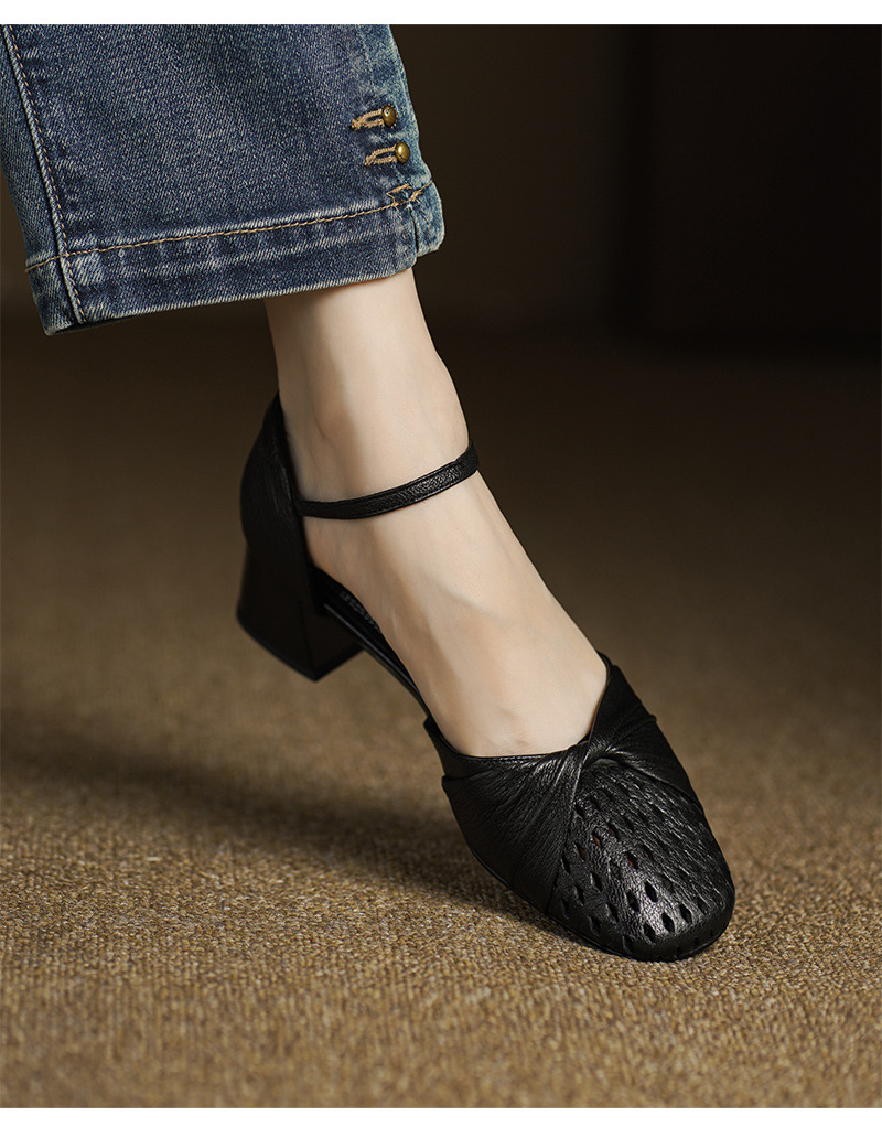 Sandal nữ da cừu mũi nhọn quai khóa một đường gót dày 5 cm — đen chi tiết 10