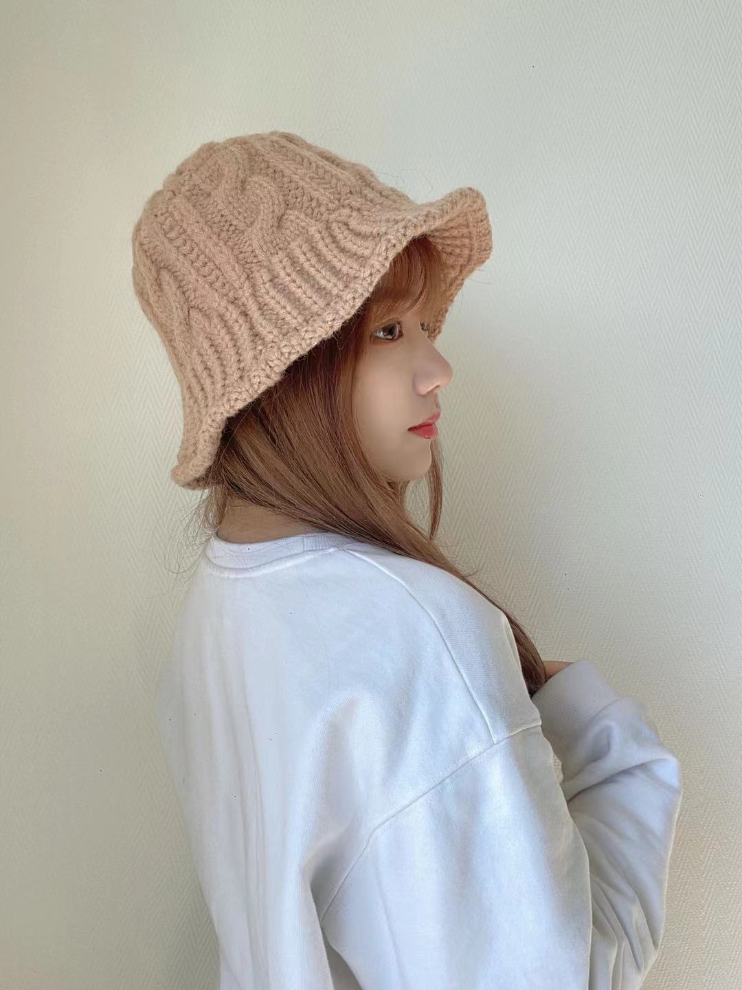 麻花渔夫帽模特图