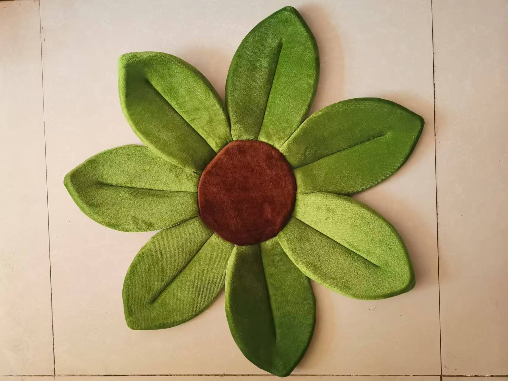 Creativo nuevo baño flor alfombra de baño lindo dibujos animados simulación flor cojín felpa juguete creativo sofá comedor silla cojín