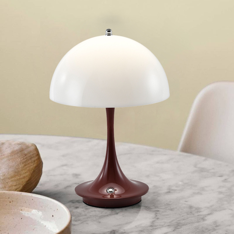 Lámpara de mesa de capullo de flor de estilo crema nórdico, interruptor táctil de cintura pequeña, atenuación de tres colores, mini lámpara de mesa recargable al por mayor