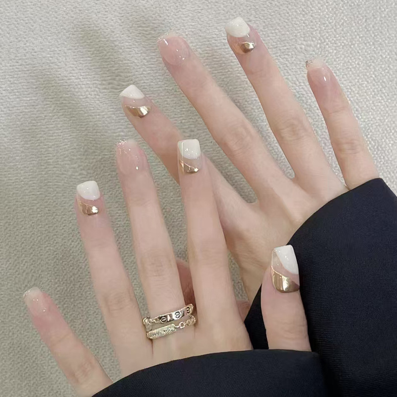 Gentle Oat Milk Coffee Silver Fine Glitter Clean Simple Versatile Fake Nail Patches Removable Wearable Nails 24 Pieces Gentle Oat Milk Coffee Silver Fine Glitter Clean Simple Versatile Fake Nail Patches Removable Wearable Nails 24 Pieces