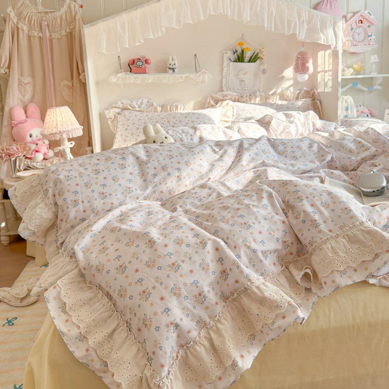 Todo algodón cuatro piezas de impresión pequeña flor de encaje dormitorio tres piezas de INS pequeño libro rojo blogger explosión de cama