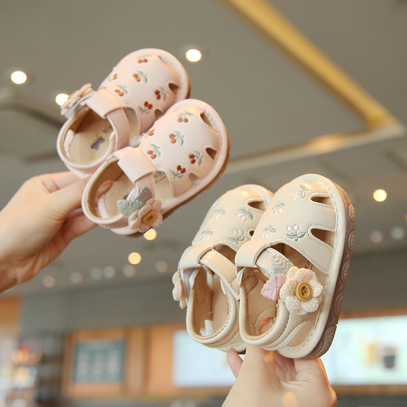 Summer Baby Shoes, Hollow Sandals, Breathable Baby Girl Shoes, Soft-Soled Toddler Shoes, Closed-Toe Princess Shoes