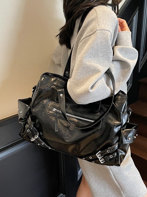 Bolso retro de gran capacidad para mujer 2025 verano nuevo estilo coreano oscuro ventilador bolso de coche casual mensajero de viaje bolso especial