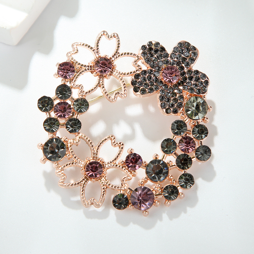 Korean Style Pearl Rhinestone Flower Brooch For Women Jewellery_voghion.com