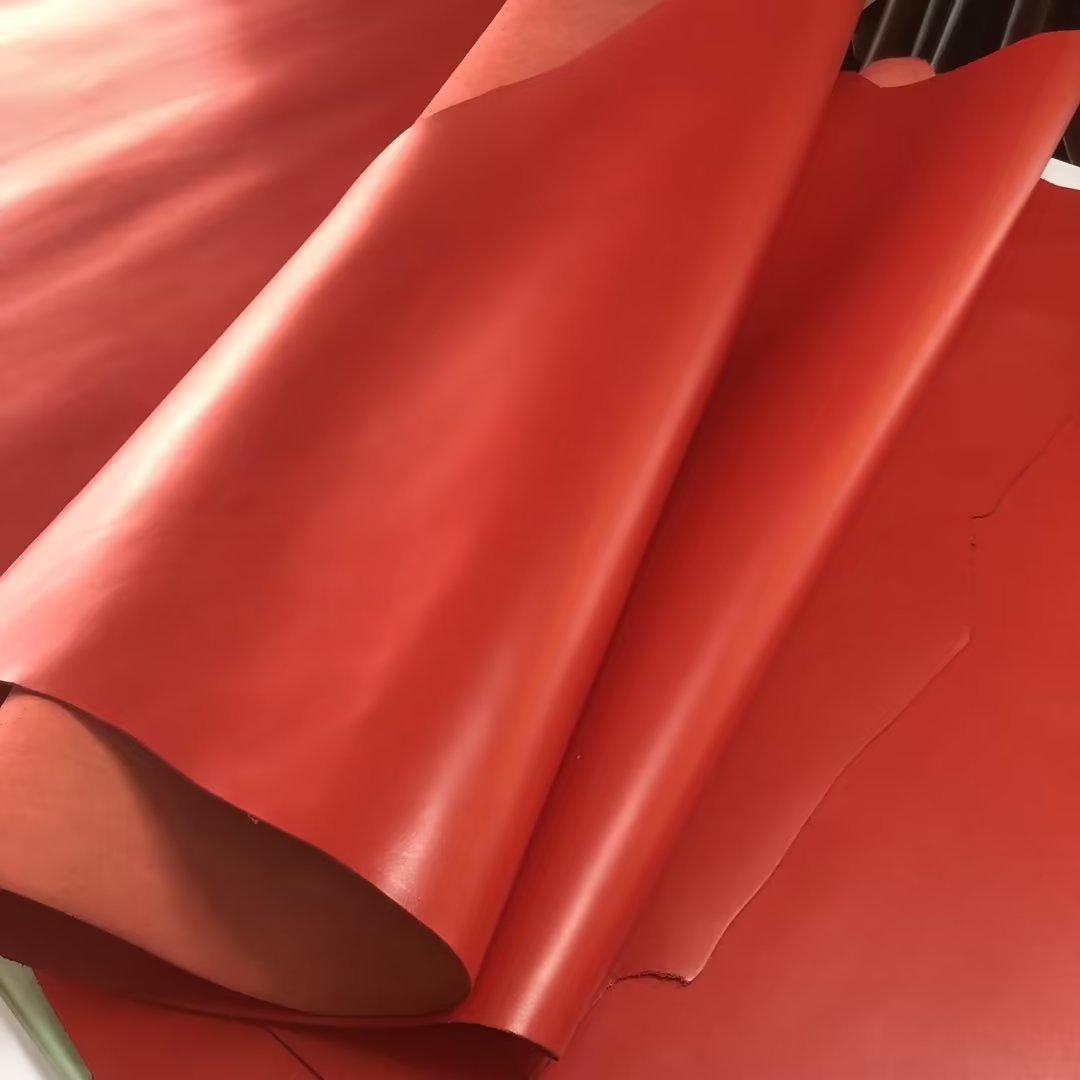 意大利风格植鞣革透染红色树膏皮成品皮 手工DIY头层牛皮美胺牛皮