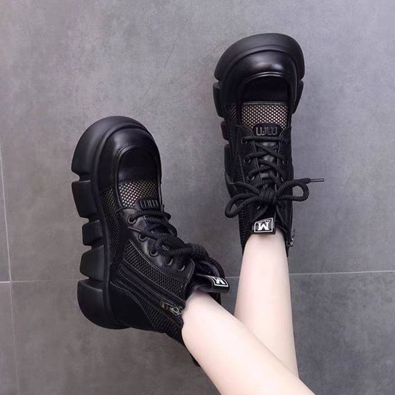 Botas delgadas de verano para mujeres con faldas de botas de cuero 2024 botas frías redondas de malla gruesa para mujeres botas de malla transpirables