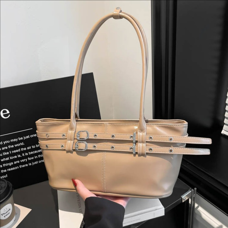 Bolsas de mano de nicho transfronterizas de mujeres europeas y americanas bolsas de hombro y brazo retro de gran capacidad de locomotora