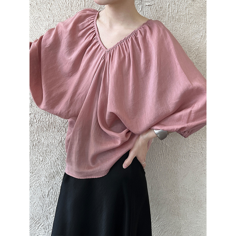 Lushi French Retro Bat-Sleeved V Neck Shirt for Women Summer New Niche Design Loose Shirt 3635