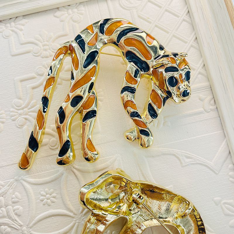 34g Weight Brooches Classification Festival Occasion Alloy Material Leopard Pattern All Seasons Season Women's Gender Enamel Design Basic Style Basic Pin Leopard Alloy Enamel Women's Brooches 3