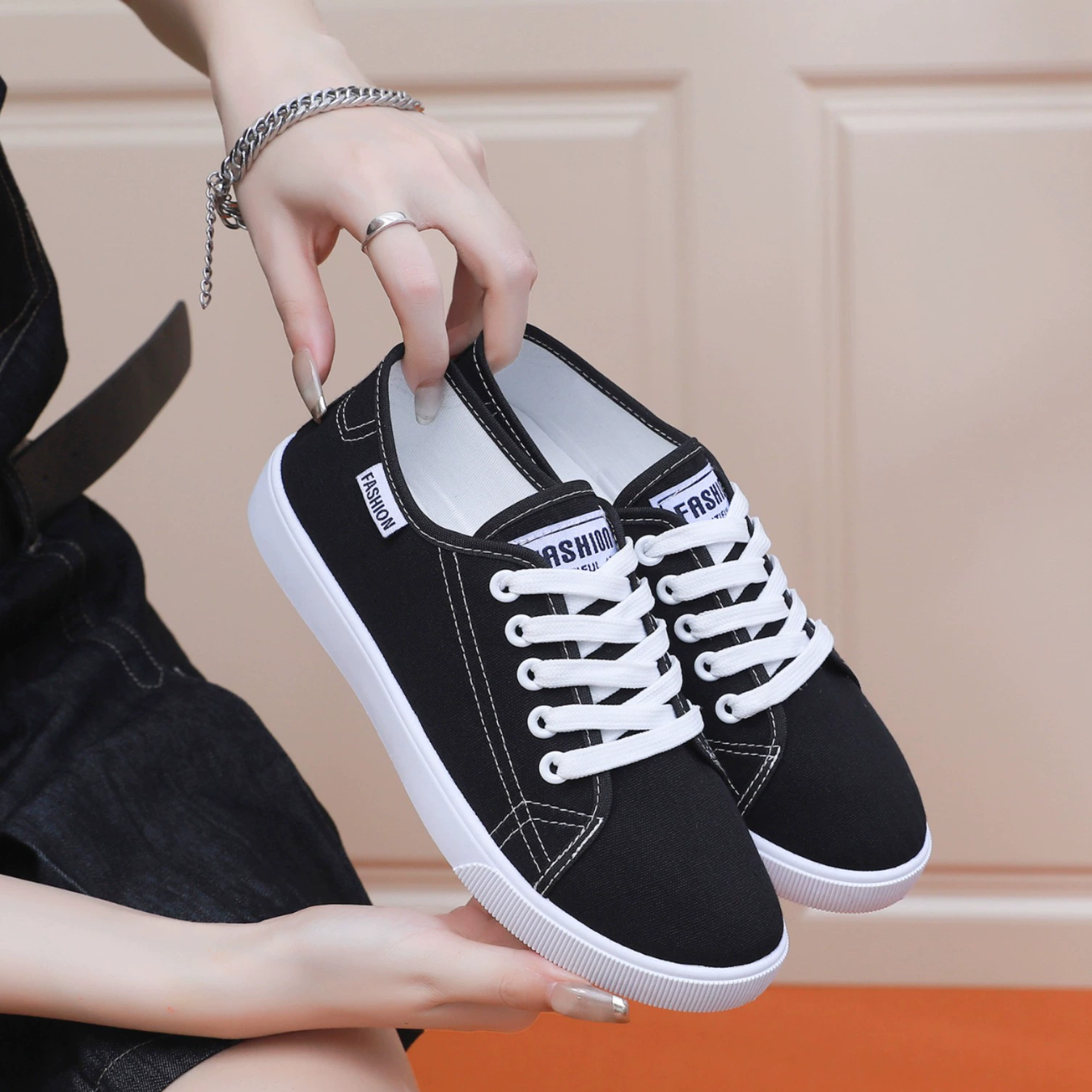 Холст обувь женская обувь весенняя осень студенческая обувь повседневная дикая обувь женская обувь на шнуровке маленькая белая обувь мягкая подошва дышащая женская обувь большого размера