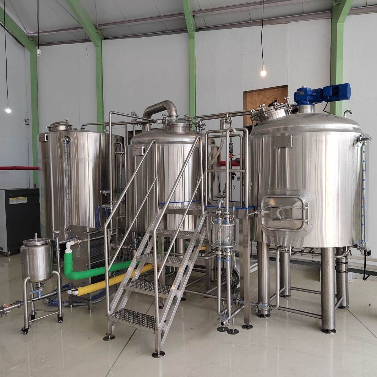 迈拓1000l精酿啤酒机不锈钢酿酒系统山东酿酒设备厂家直销