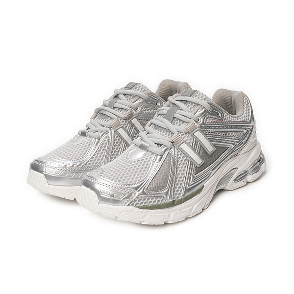 Classic universal retro lightweight breathable casual footwear…