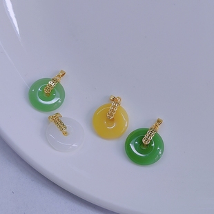 New Qian Duoduo Imitation Jade Pendant Refined Multi-color Choice Clothing Accessories Live Welfare