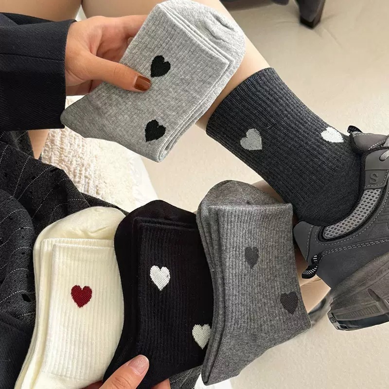 爱心袜子女中筒ins潮百搭高颜值日系女士可爱纯色秋冬款中筒新款|undefined