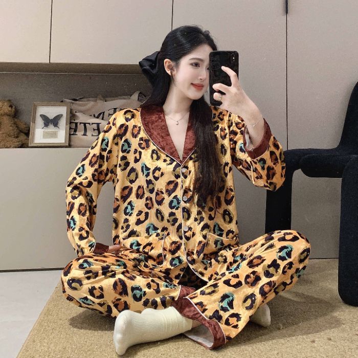 High-End Accessible Luxury Leopard Print Women's Pajamas Autumn and Winter New Thickeneded Warm Gold Velvet Long-Sleeved Home Wear Set