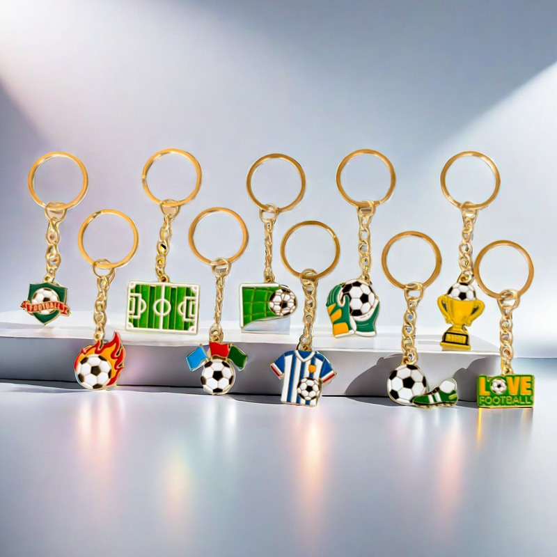 Football-Themed Alloy Keychain, Fan Merchandise, Jersey and Trophy Design, Bag Accessories, Pendant, Business Gift