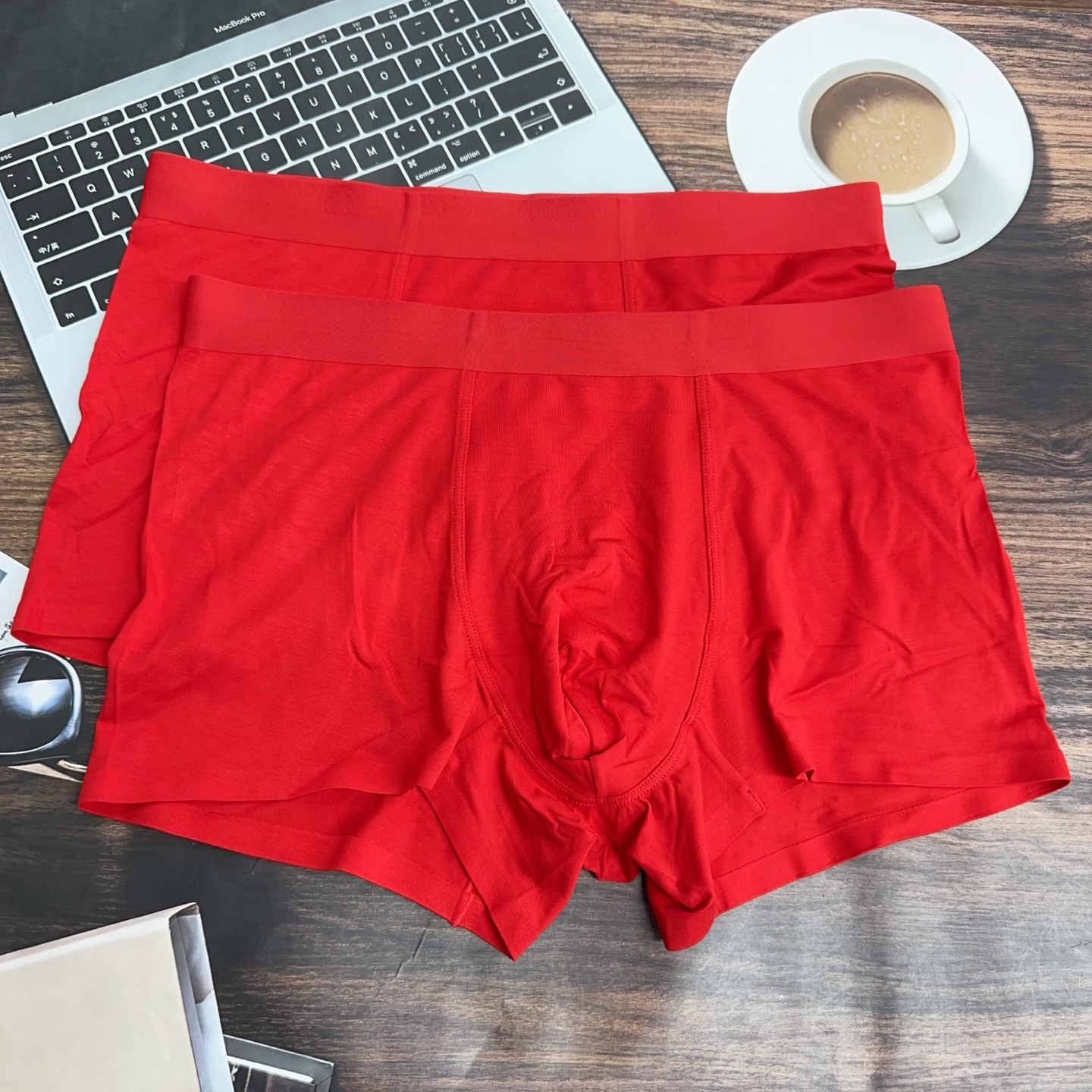 特价两款混搭红色无痕内裤男莫代尔平角裤过年本命年男士内裤批发