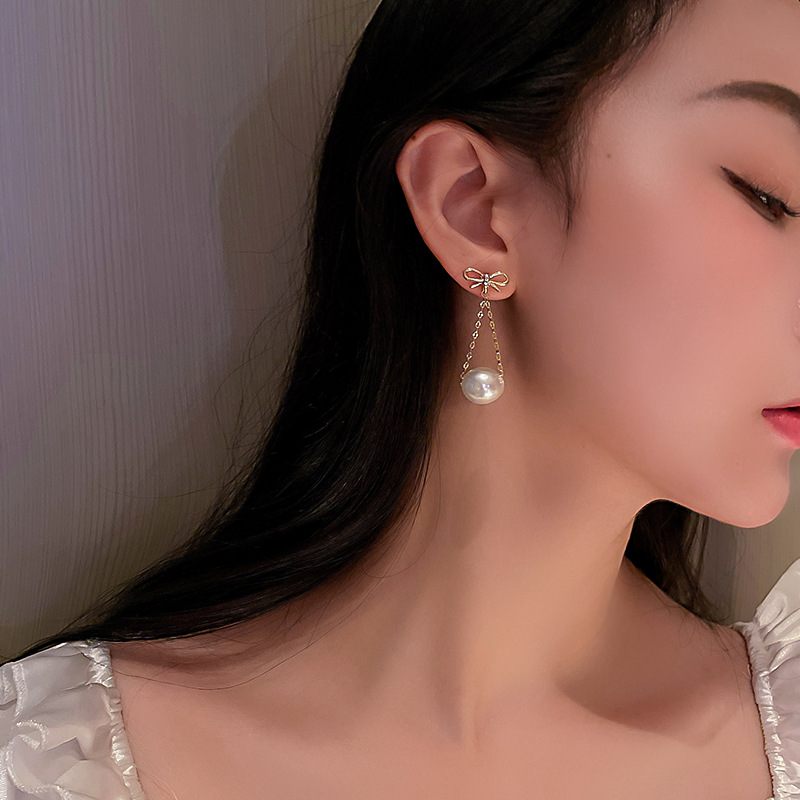 Korean style pearl inlaid rhinestone bow earringspicture6