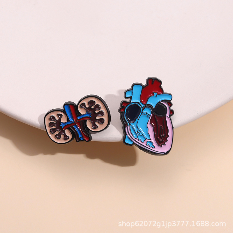 Stoving Varnish Design Cartoon Style Pin Heart Skull Alloy Stoving Varnish Unisex Brooches