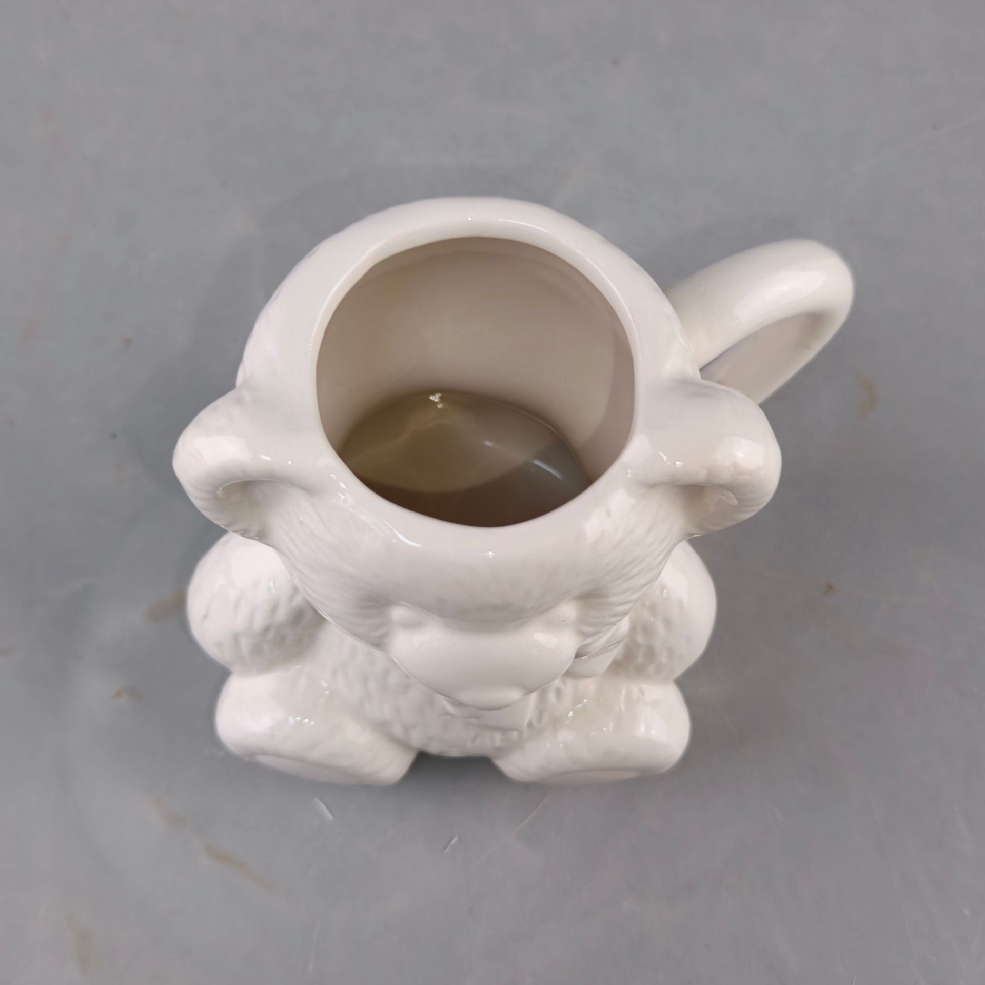 Inventario creativo de cerámica blanca con taza de oso de aluminio puede ser DIY con pigmentos de alto valor artesanía interesante