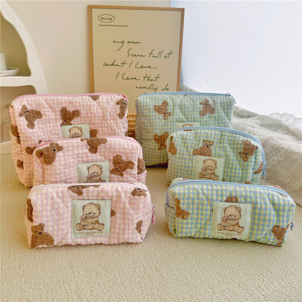 Handmade Quilted Cotton Fabric Cute Bear Large Capacity Cosmetic Storage Bag Cosmetic Bag Home Storage Factory Wholesale