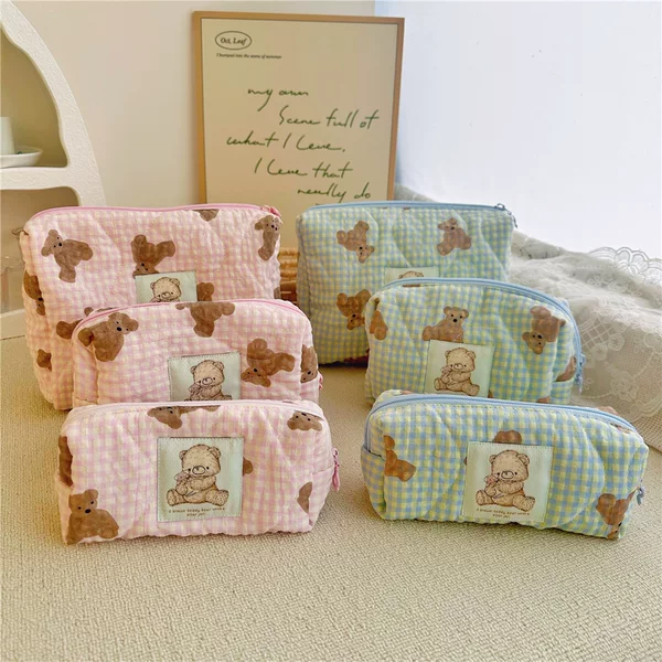 Handmade Quilted Cotton Fabric Cute Bear Large Capacity Cosmetic Storage Bag Cosmetic Bag Home Storage Factory Wholesale