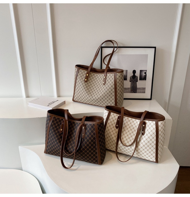 High-end, stylish, versatile, hand-carry bag for women, 2025 new trendy and popular single-shoulder bag with large capacity tote bag undefined